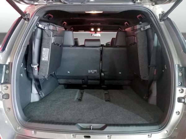 2026-Toyota-Fortuner-28-GD-6-4x4-Auto image:8