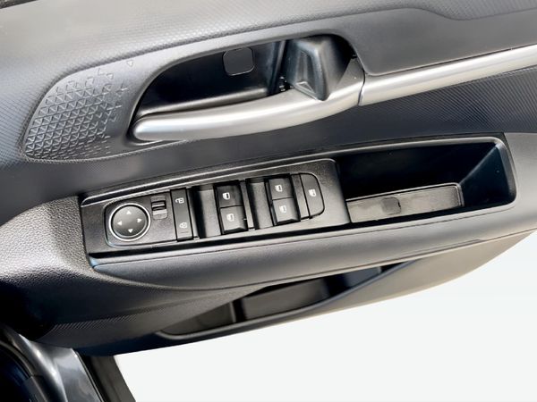 2026-Kia-Sonet-15-LS-Auto image:11