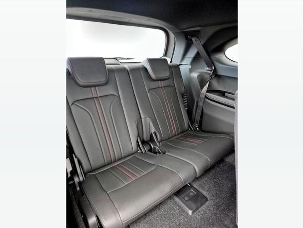 2026-Isuzu-Mu-x-30D-Onyx-XT-4x4-Auto image:9