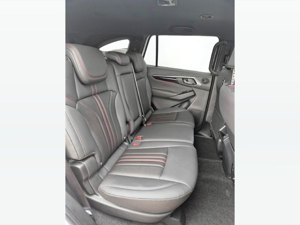 2026-Isuzu-Mu-x-30D-Onyx-XT-4x4-Auto image:10