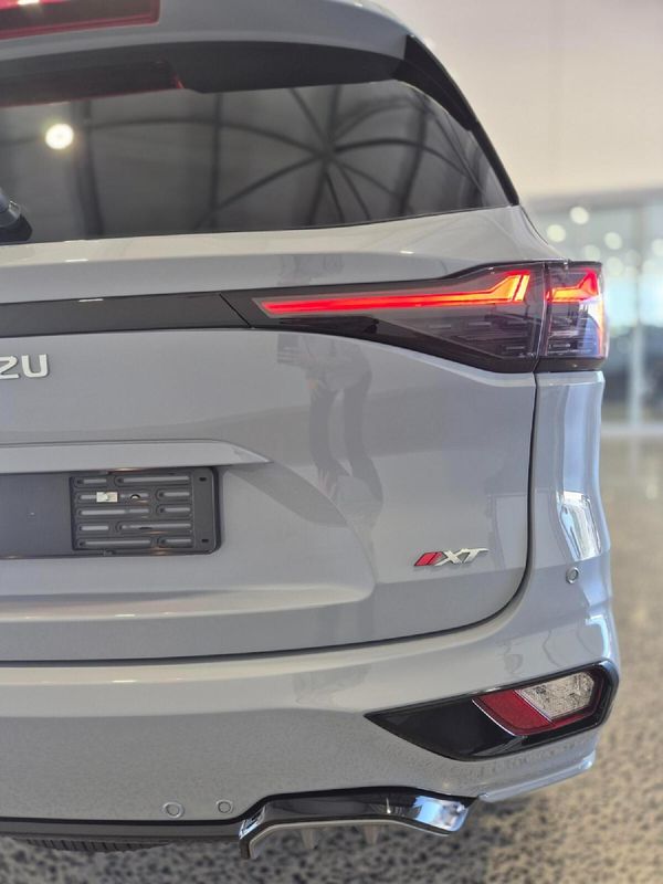 2026-Isuzu-Mu-x-30D-Onyx-XT-4x4-Auto image:6