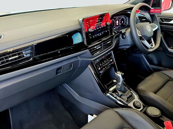 2025-Volkswagen-T-Roc-20-TSI-4M-R-Line-Auto image:9