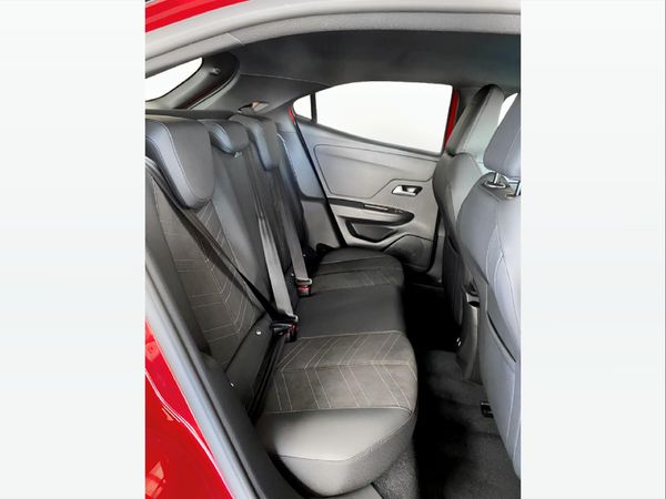 2026-Opel-Mokka-12T-GS-Auto image:21