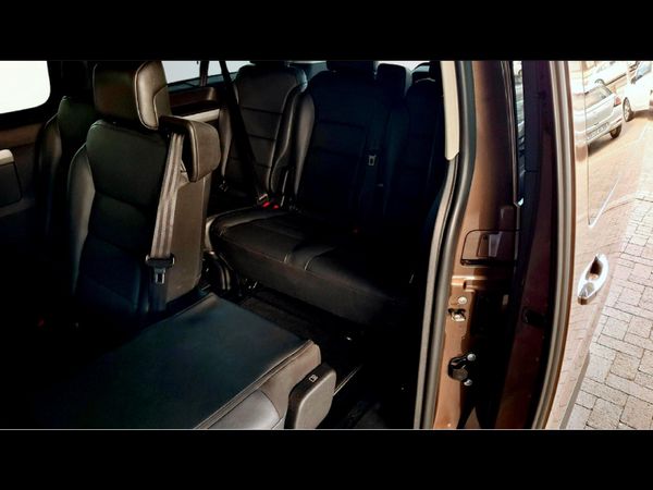 2025-Opel-Zafira-Life-Elegance-20-TD-Auto image:10