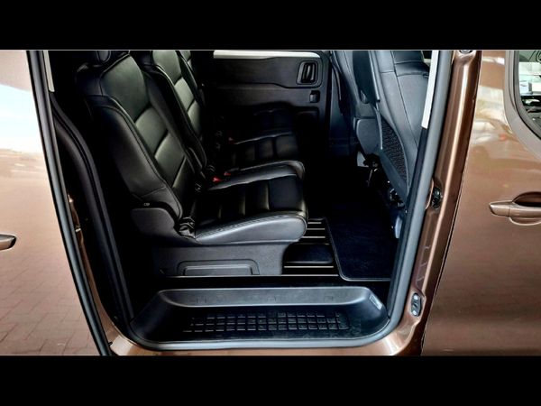 2025-Opel-Zafira-Life-Elegance-20-TD-Auto image:12
