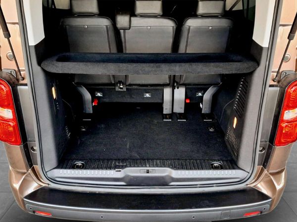 2025-Opel-Zafira-Life-Elegance-20-TD-Auto image:7
