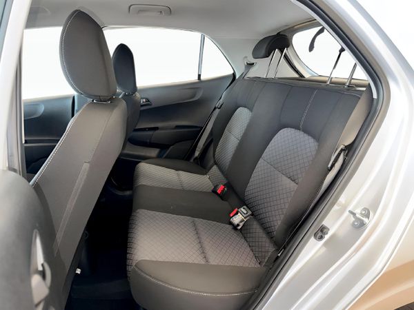 2026-Kia-Picanto-10-LS image:10