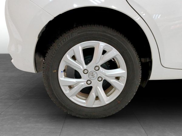 2025-Suzuki-Swift-12-GL-Auto image:16