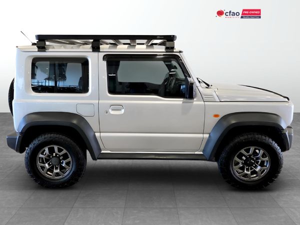 2019-Suzuki-Jimny-15-GLX image:1
