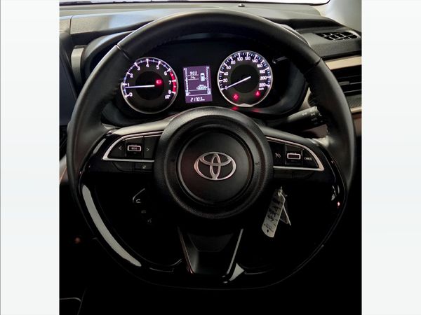 2025-Toyota-Starlet-Cross-15XS image:9