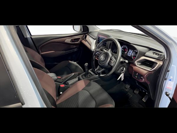 2025-Toyota-Starlet-Cross-15XS image:11