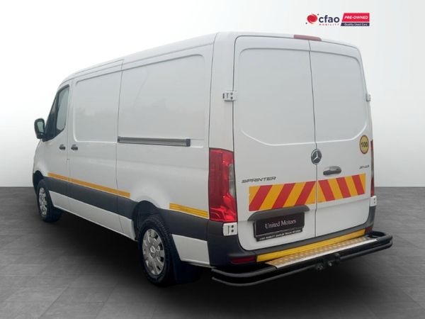 2025-Mercedes-Benz-Sprinter-311-20-CDI-Base-Panel-Van image:9