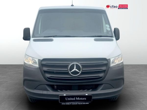 2025-Mercedes-Benz-Sprinter-311-20-CDI-Base-Panel-Van image:3