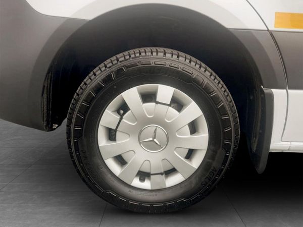 2025-Mercedes-Benz-Sprinter-311-20-CDI-Base-Panel-Van image:7