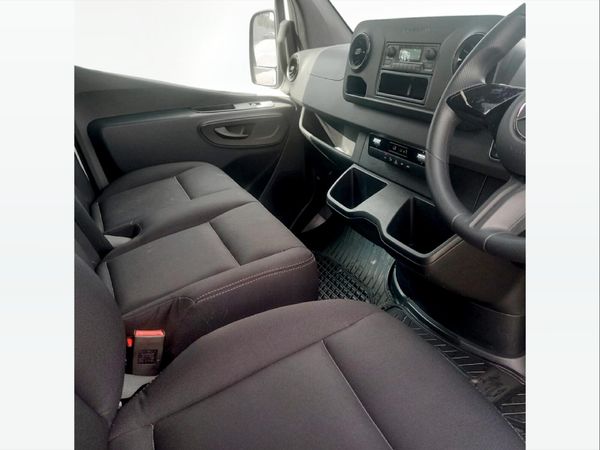 2026-Mercedes-Benz-Sprinter-517-CDI-LWB-Pro-Panel-Van image:5