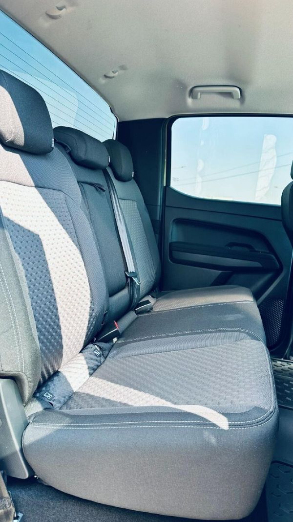 2026-Volkswagen-Amarok-20-TDI-125kW-Life-Auto-Double-Cab image:13