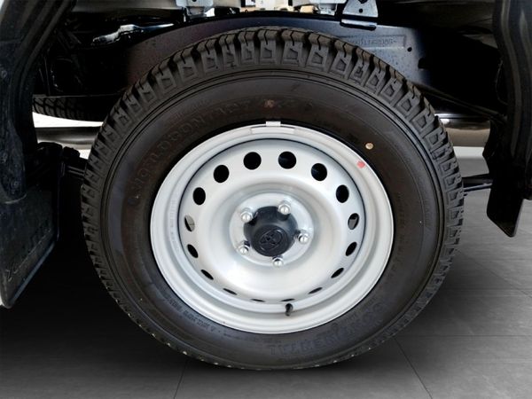 2026-Toyota-Hilux-24-GD-Single-Cab image:11