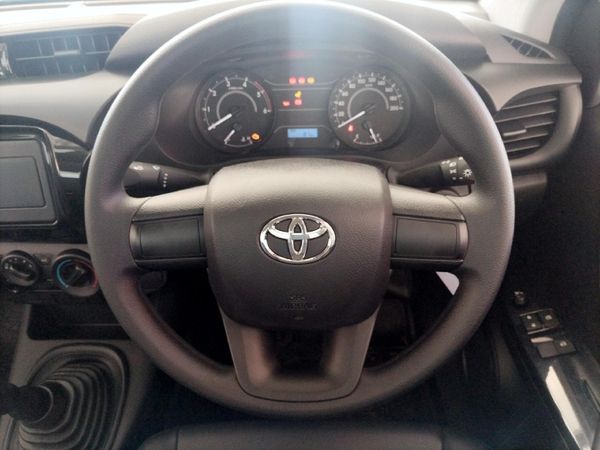 2026-Toyota-Hilux-24-GD-Single-Cab image:7