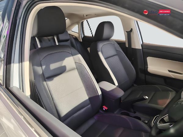 2026-Volkswagen-Polo-Sedan-10TSI-Style image:9