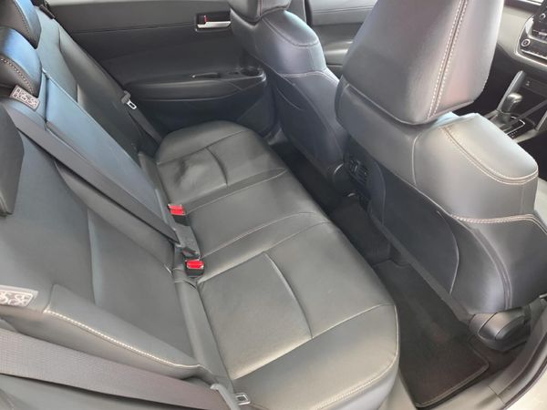 2024-Toyota-Corolla-Cross-18-XS image:11