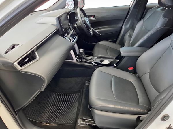 2024-Toyota-Corolla-Cross-18-XS image:8