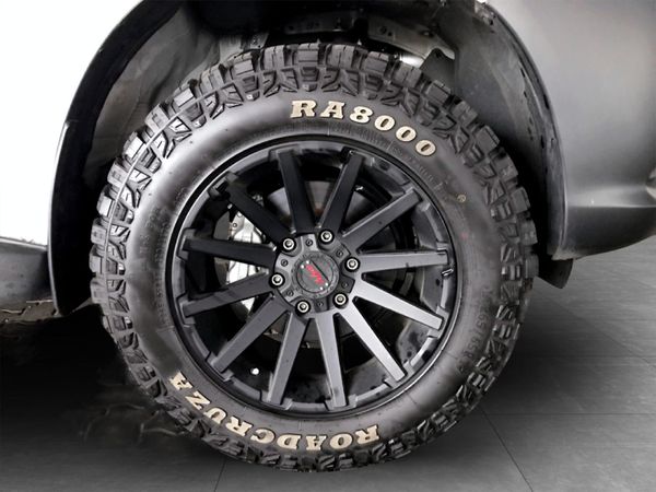 2026-Toyota-Hilux-24-GD-6-SR-4x4-Double-Cab image:20
