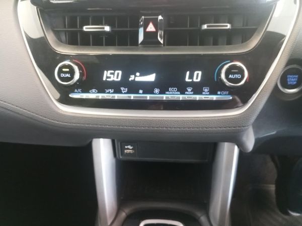 2024-Toyota-Corolla-Cross-18-XS image:13