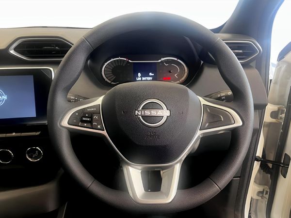 2026-Nissan-Magnite-10-Visia-AMT image:14