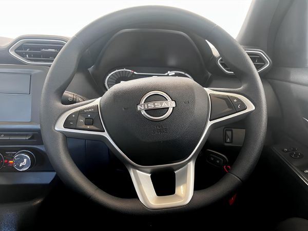 2026-Nissan-Magnite-10-Visia image:16