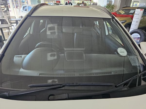2024-Toyota-Corolla-Cross-18-XS image:12