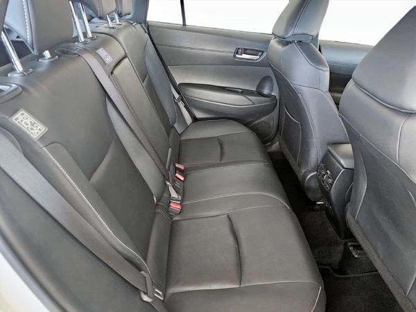 2024-Toyota-Corolla-Cross-18-XS image:15