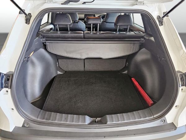 2024-Toyota-Corolla-Cross-18-XS image:16