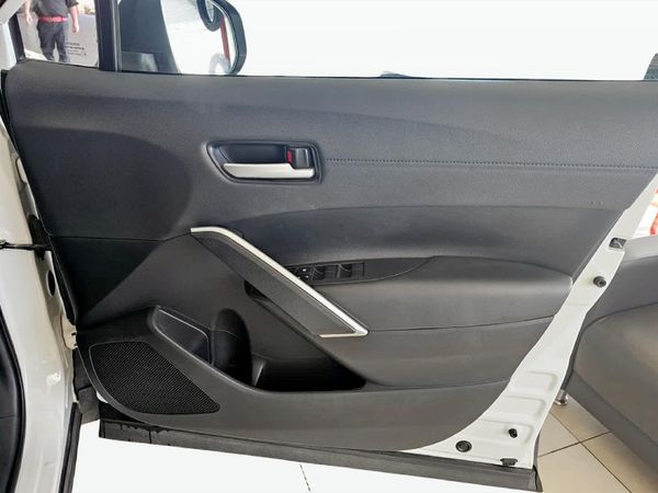2024-Toyota-Corolla-Cross-18-XS image:21