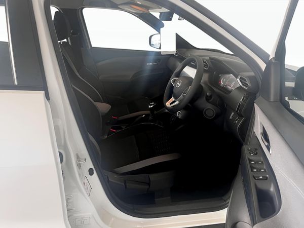 2026-Nissan-Magnite-10-Acenta image:10