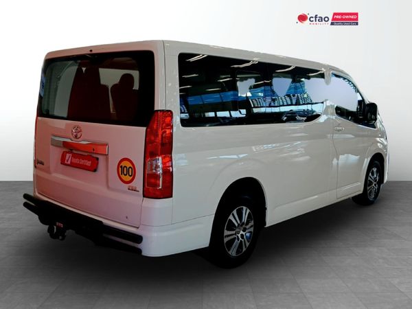 2023-Toyota-Quantum-28-GL-11-seat image:1
