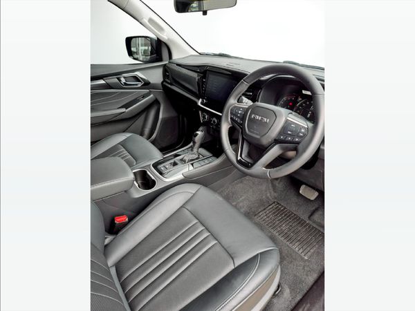 2026-Isuzu-Mu-x-19D-LS-Auto image:11
