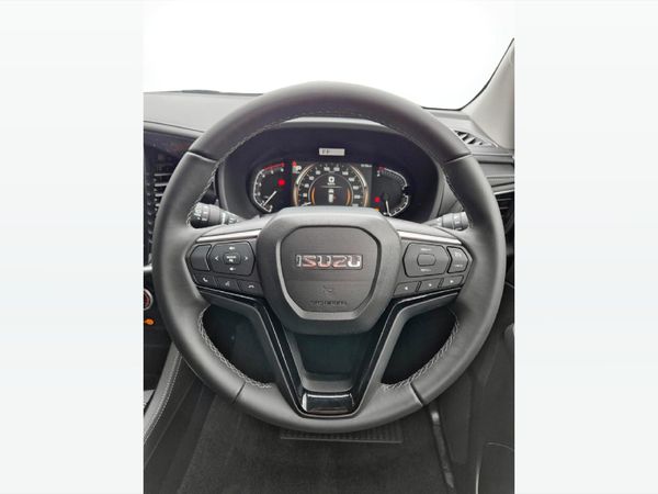 2026-Isuzu-Mu-x-19D-LS-Auto image:16