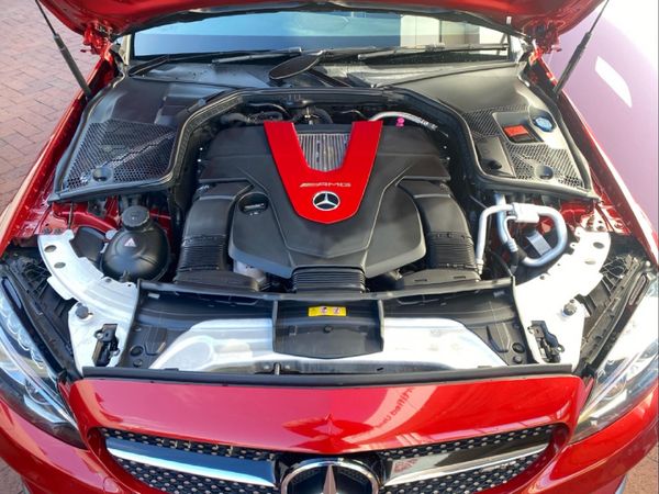 2017-Mercedes-AMG-C-Class-C43-AMG-4Matic image:23