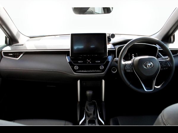 2026-Toyota-Corolla-Cross-18-XR-Hybrid image:5