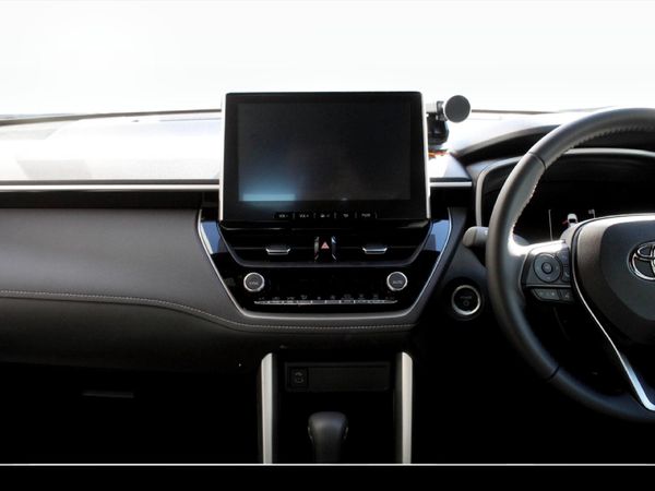 2026-Toyota-Corolla-Cross-18-XR-Hybrid image:11
