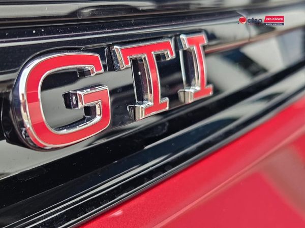 2026-Volkswagen-Golf-8-GTI-20-TSI-DSG image:12