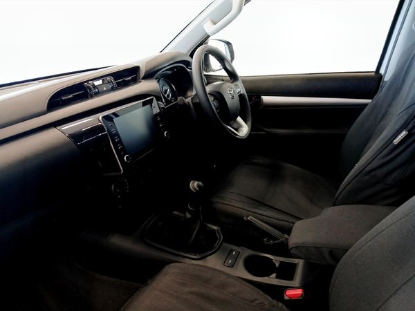 2026-Toyota-Hilux-24-GD-6-Raised-Body-Raider-Double-Cab image:6