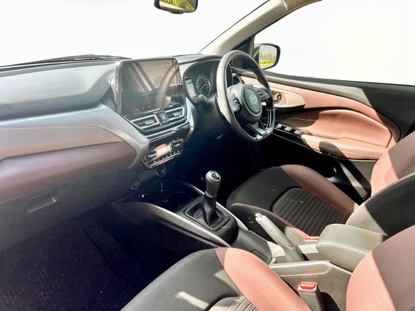 2025-Toyota-Starlet-Cross-15XR image:6