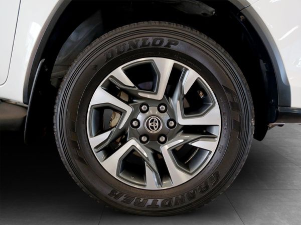 2024-Toyota-Fortuner-24-GD-6-RB-Auto image:7