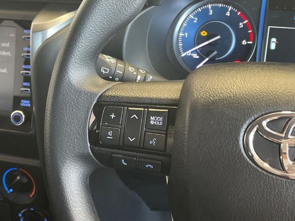 2025-Toyota-Fortuner-24-GD-6-4x4-Auto image:8