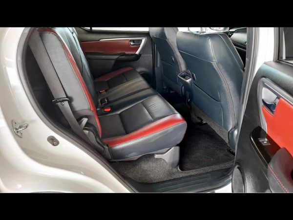 2023-Toyota-Fortuner-28-GD-6-RB-Auto image:9