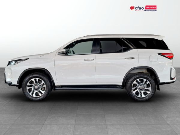 2023-Toyota-Fortuner-28-GD-6-RB-Auto image:1