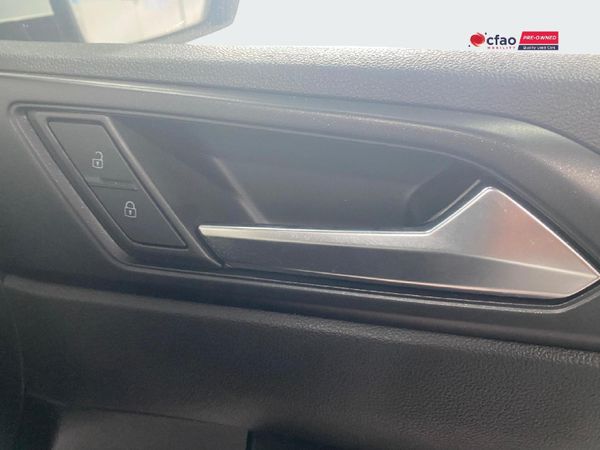 2025-Volkswagen-Polo-10-TSI image:9