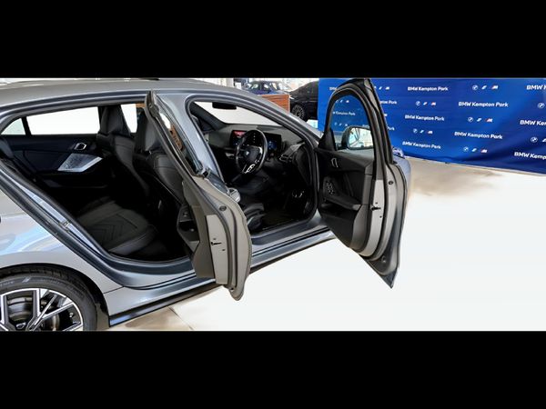 2025-BMW-1-Series-118-M-Sport-Auto image:8