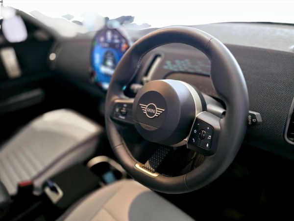 2024-MINI-Countryman-Cooper-C-u25 image:18
